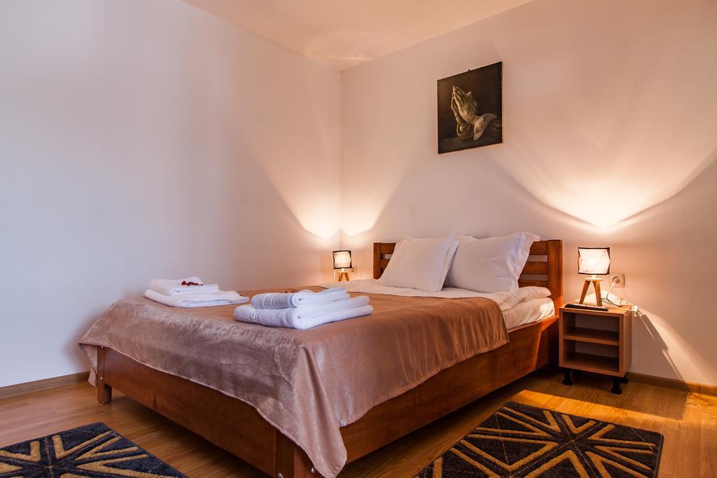 Casa Arbo Hotel Călimăneşti Buitenkant foto