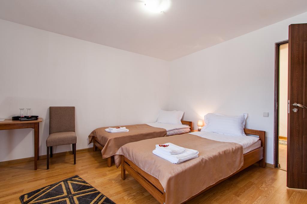 Casa Arbo Hotel Călimăneşti Buitenkant foto