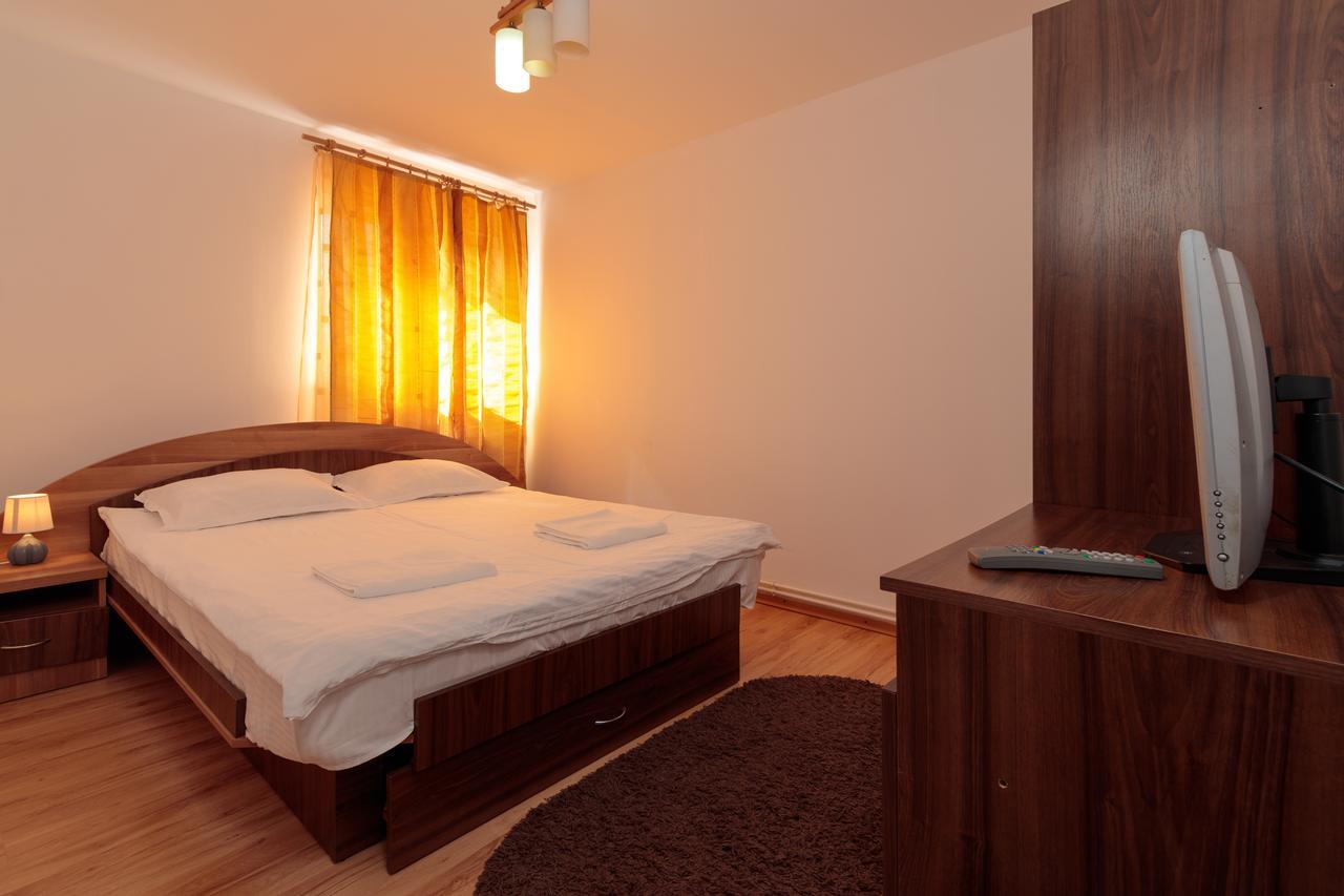 Casa Arbo Hotel Călimăneşti Buitenkant foto