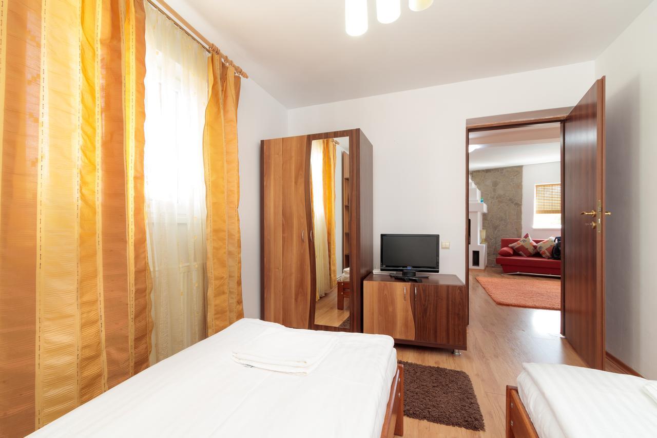 Casa Arbo Hotel Călimăneşti Buitenkant foto